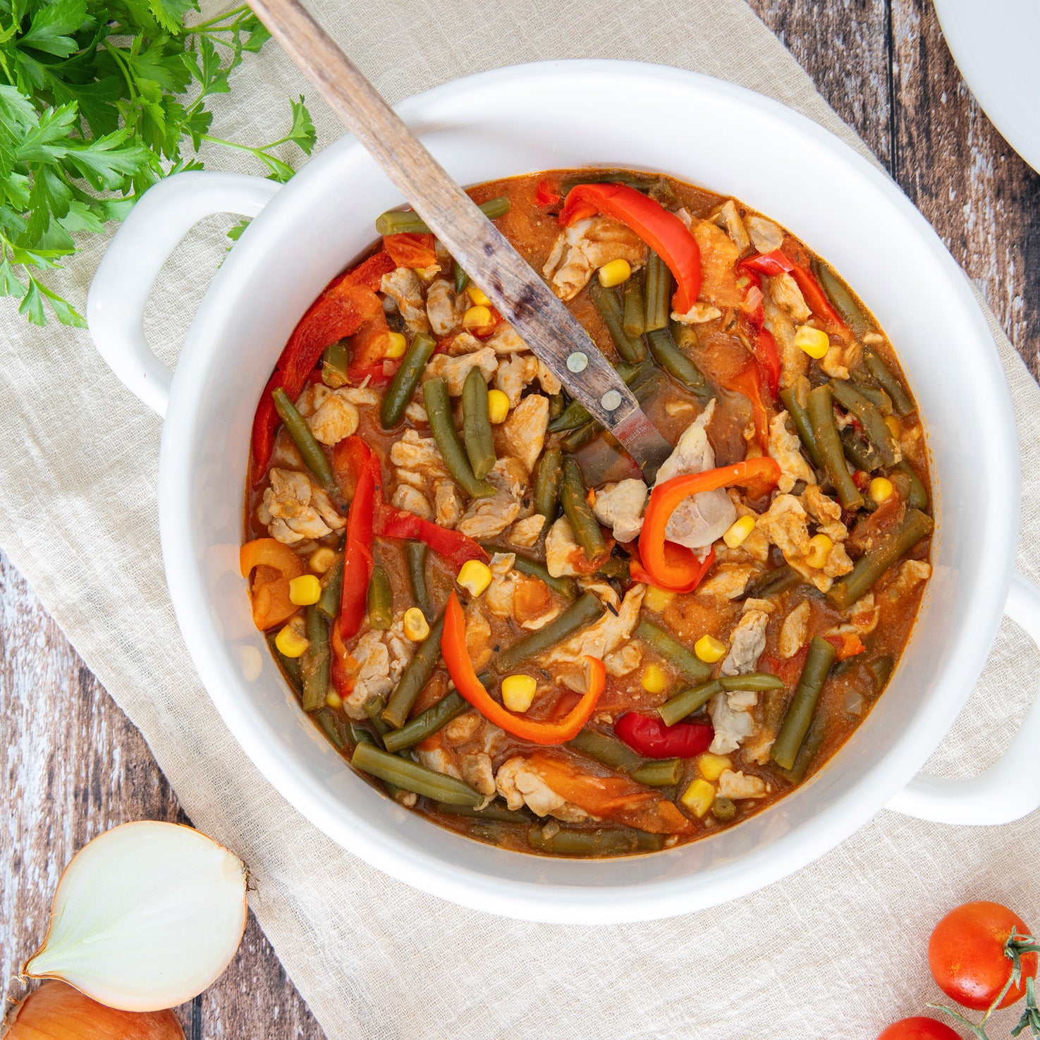 Mediterraner Hähnchentopf